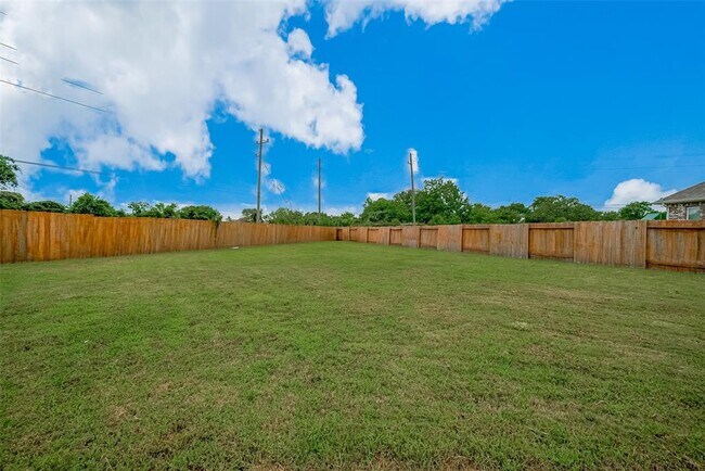 Building Photo - 2706 Topaz Cove Ln