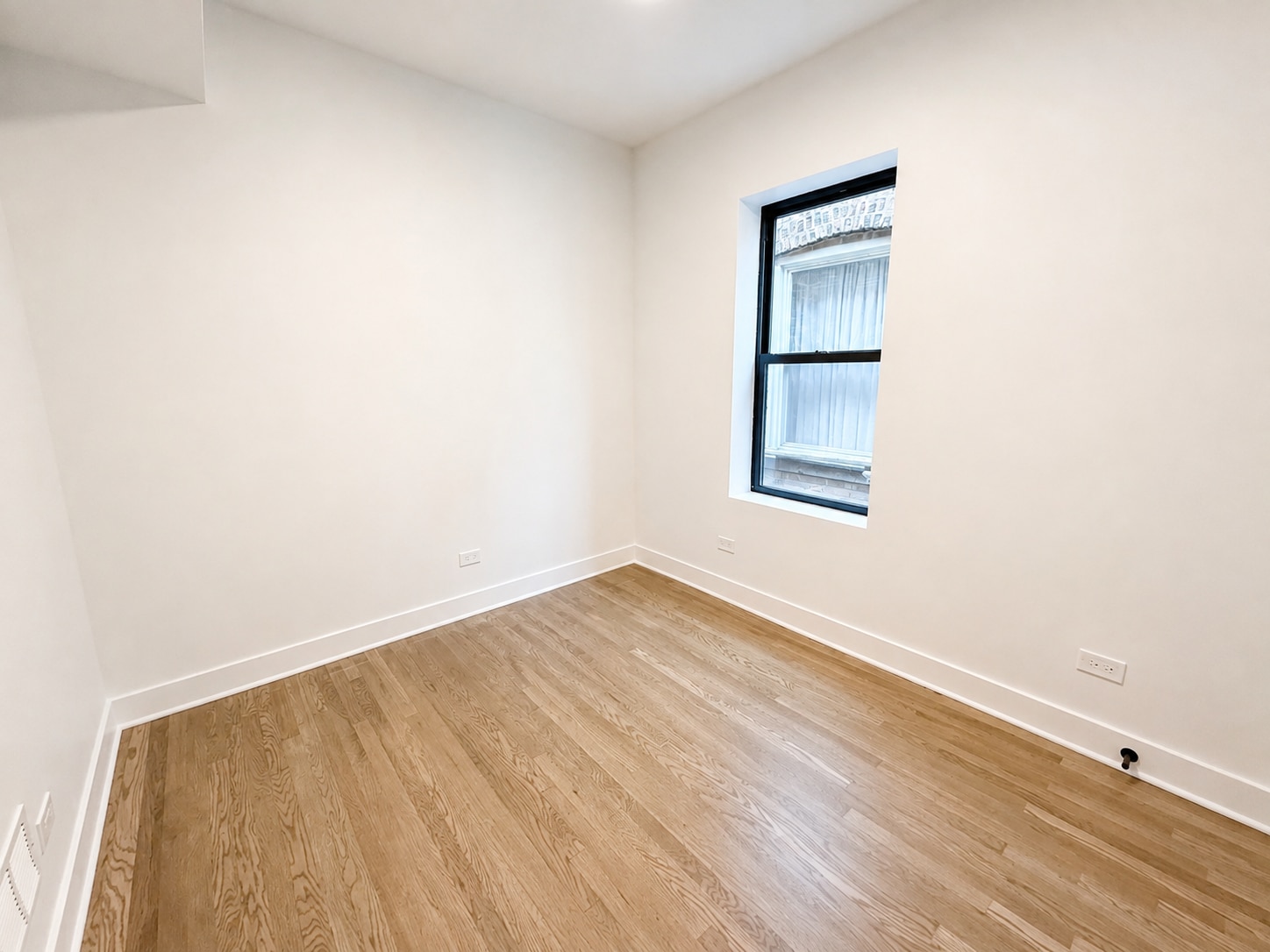 Building Photo - 3807 N Lawndale Ave