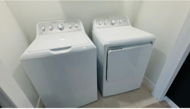 Building Photo - 14440 Lilac Sky Ter