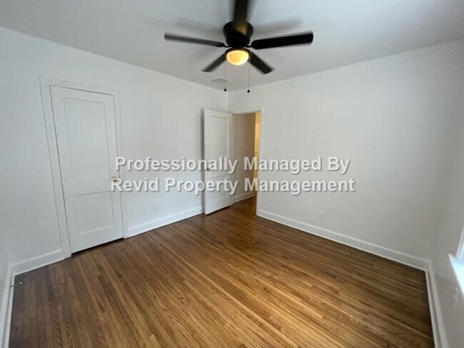 Building Photo - Beautiful 2 Bed 1 Bath near U of M!