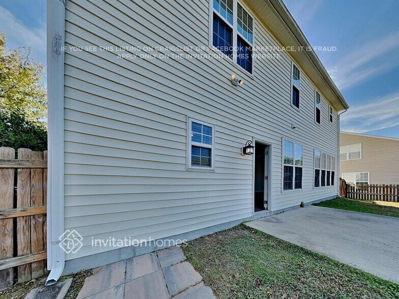 Building Photo - 601 Bellefont Ct