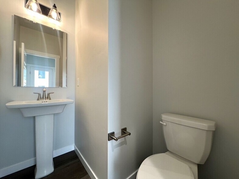 Building Photo - 3089 E Mossy Creek Dr