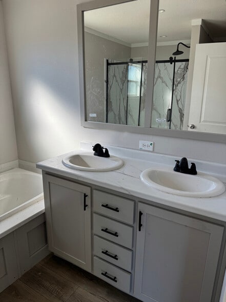 Building Photo - 107 Patriot Ln