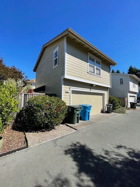 Building Photo - 647 McGinnis Cir
