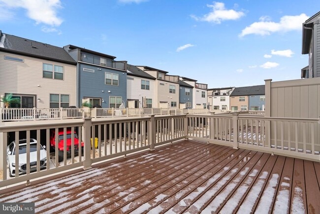 Building Photo - 311 Lentic Ln