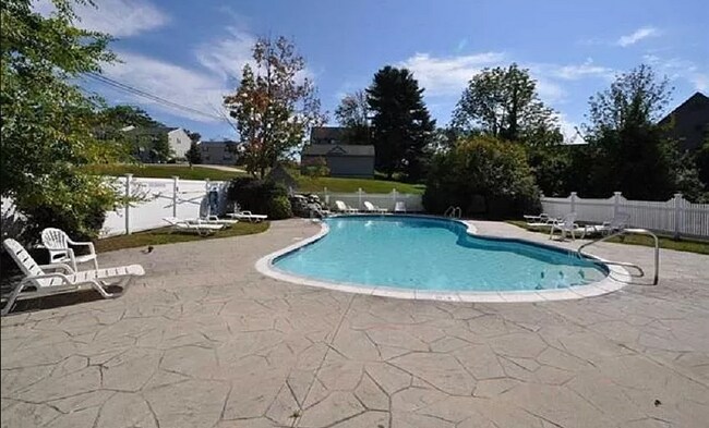 Building Photo - 232 Eastern Ave