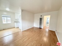 Building Photo - 630 Westbourne Dr