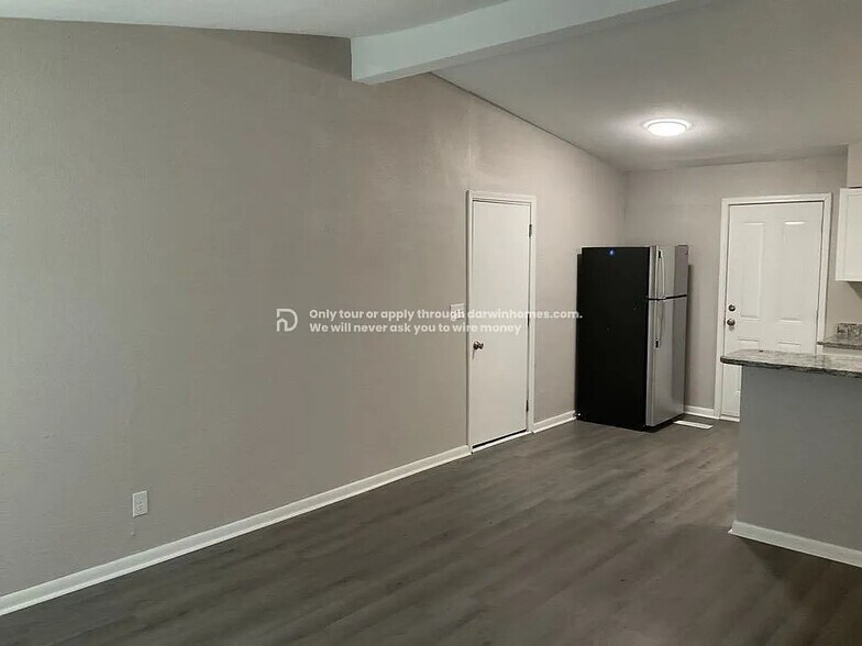 Building Photo - 4127 E Xyler St