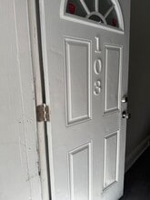 Building Photo - 103 E 24th St