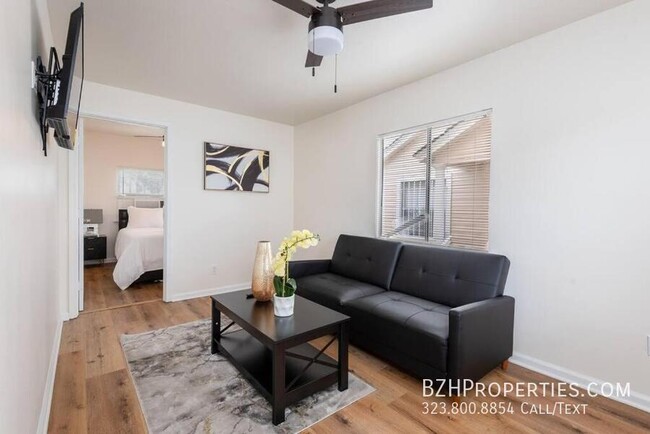 Building Photo - Newly Renovated 1Bed 1Bath Minutes from USC.