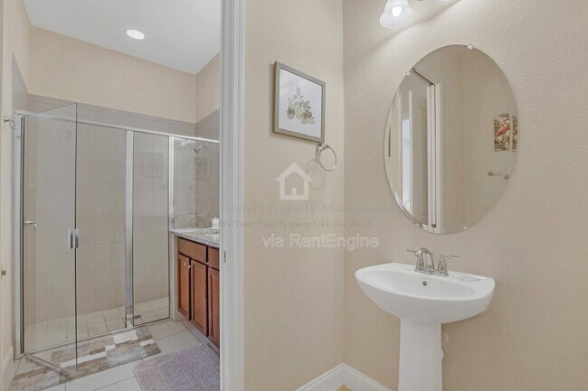 Building Photo - 317 Captiva Dr