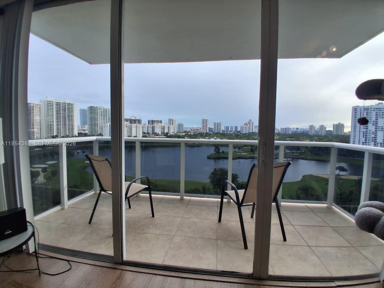 Building Photo - 3625 N Country Club Dr