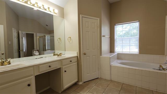 Building Photo - 4025 Denham Way