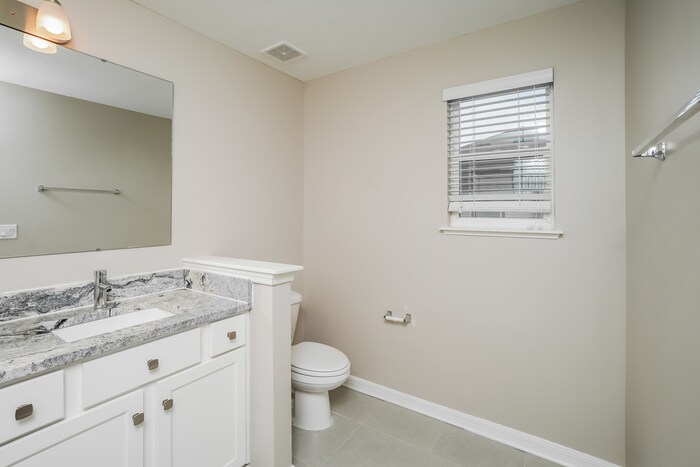 Building Photo - 3861 Strafford Pl