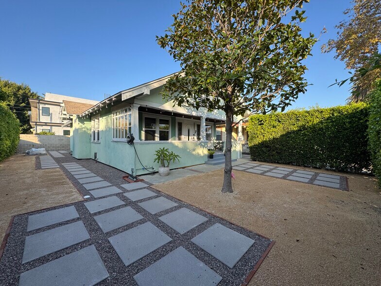 Building Photo - 1763 W 39th St