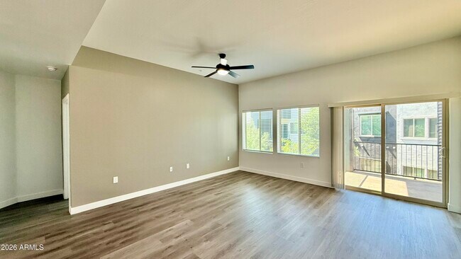 Building Photo - 9160 N 67th Ave