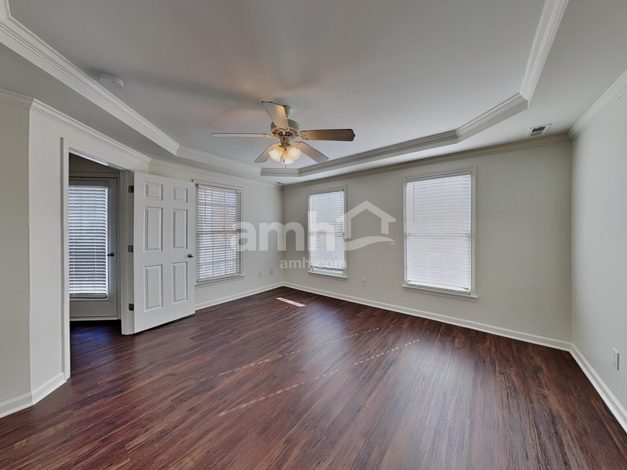 Building Photo - 905 Alba Rose Ln