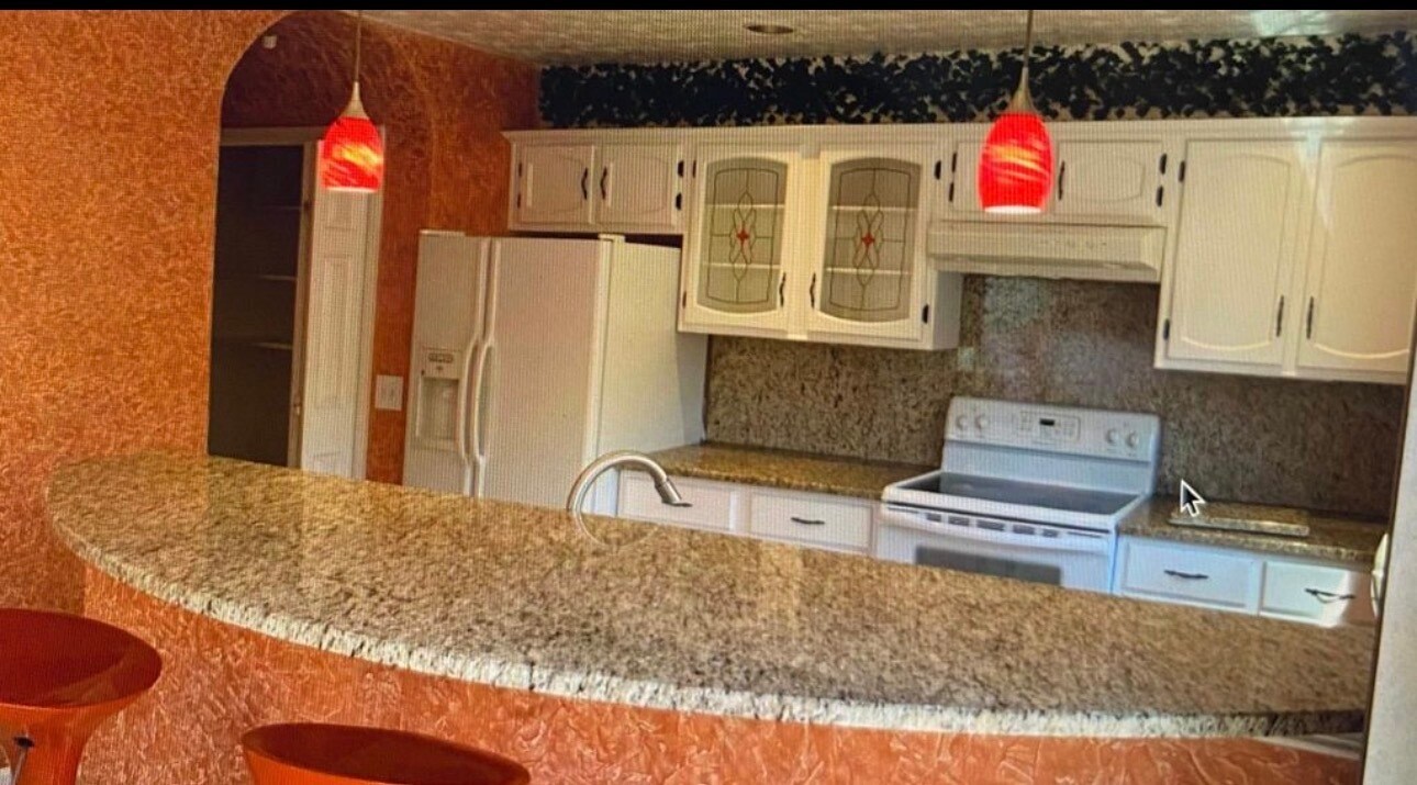 Building Photo - 5576 Clover Rise Ln