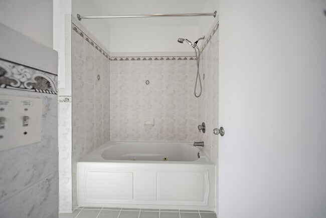 Building Photo - 800 Ocean Ave