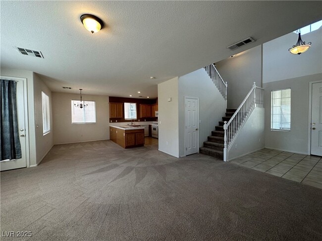 Building Photo - 6712 Canyon Maple St