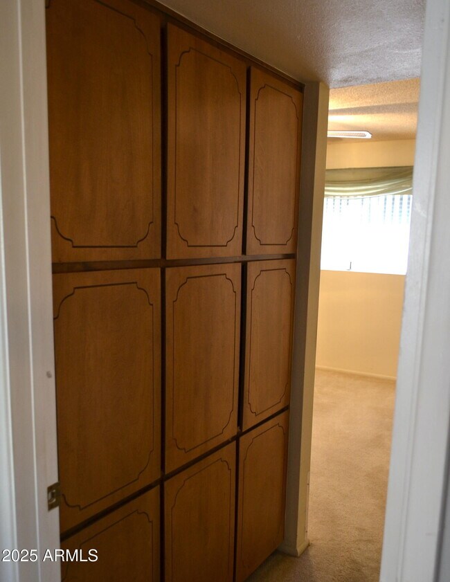 Building Photo - 1710 W 13th Ave