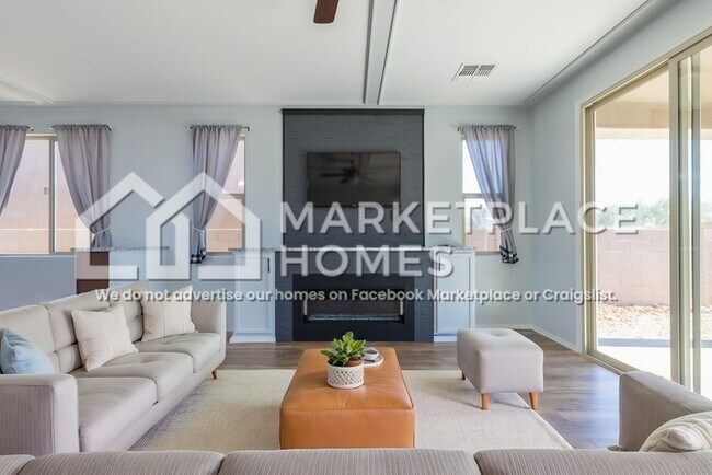 Building Photo - 7713 Long Boat Wy