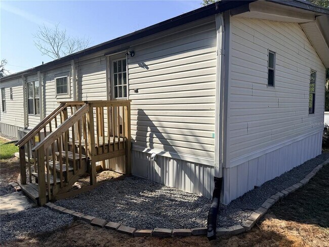 Building Photo - 7229 Allyson St