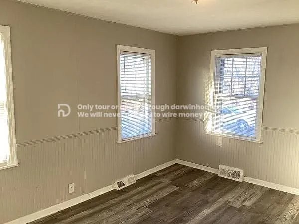 Building Photo - 6833 Walrond Ave