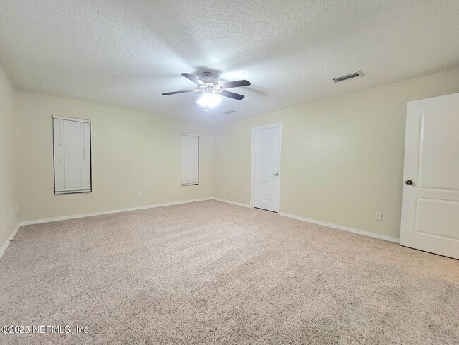 Building Photo - 11640 Wellington Way