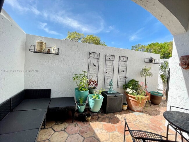 Building Photo - 20907 Leeward Ct