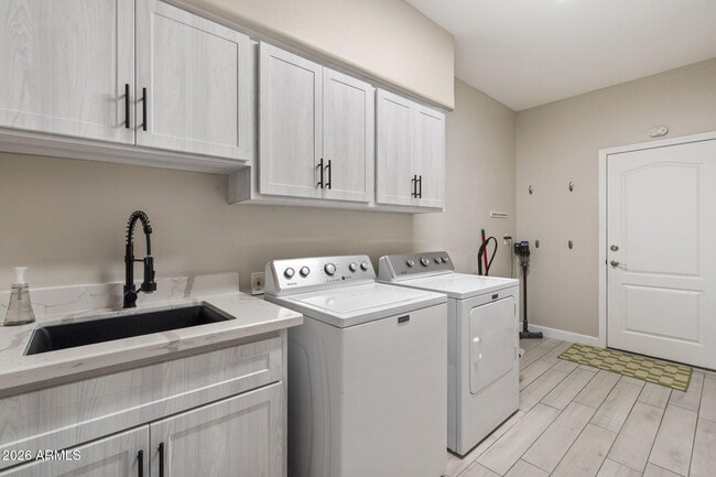 Building Photo - 13679 E Geronimo Rd