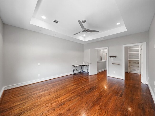 Building Photo - 1702 Southmore Blvd