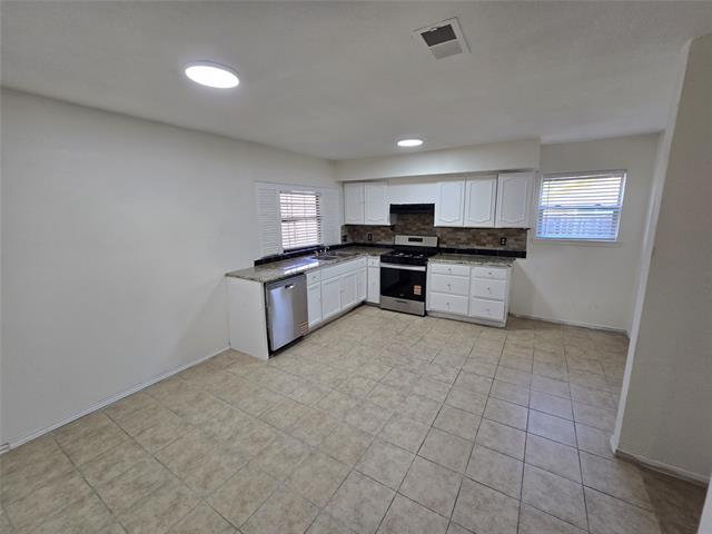 Building Photo - 3304 Crestforest Cir