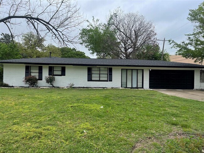 Building Photo - 9602 Val Verde St