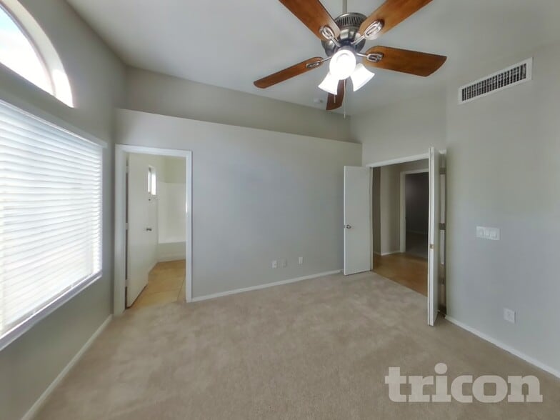 Building Photo - 11302 W Orchid Ln