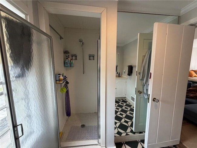 Building Photo - 107 John St