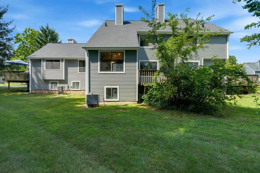 Building Photo - 6 Wild Rose Ct