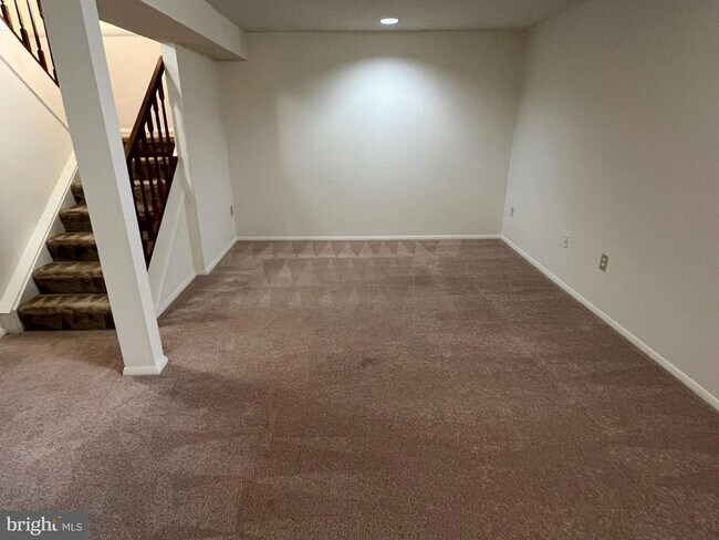 Building Photo - 7728 Havenside Terrace