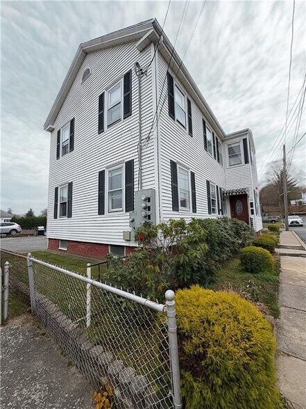 Building Photo - 12 Fortini St