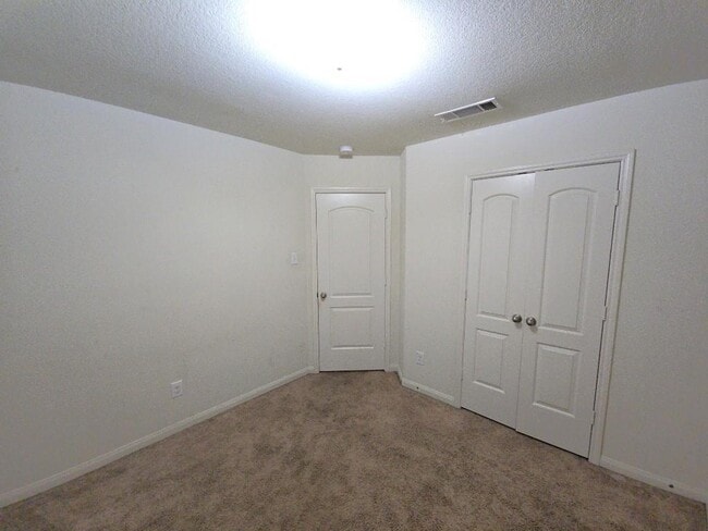 Building Photo - 1615 Pink Stone Dr