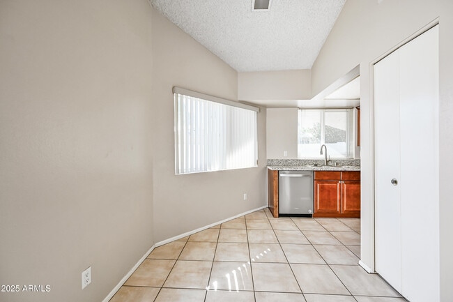 Building Photo - 7725 E Rovey Ave