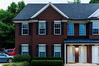 Building Photo - 8357 Williamstown Dr