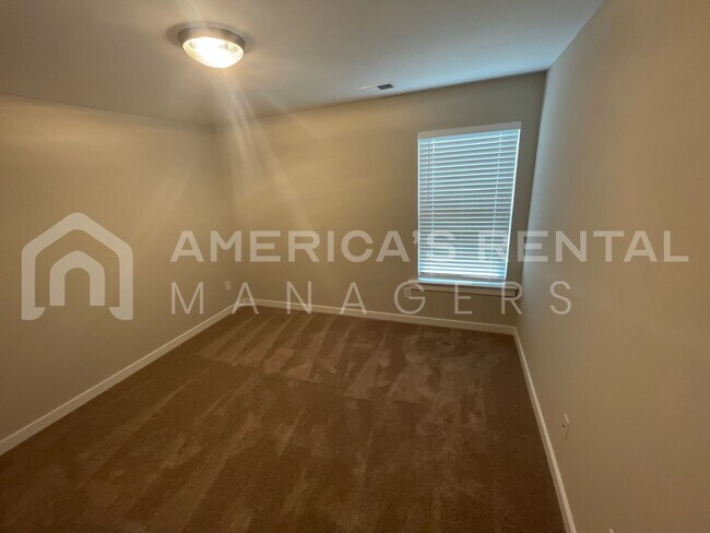 Building Photo - Home for Rent in Oak Grove, AL!!! Availabl...