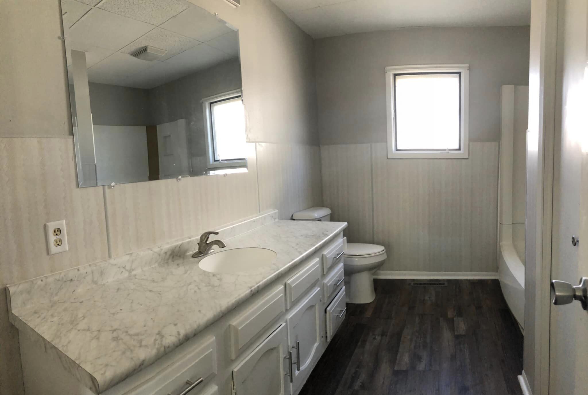 Bathroom - 609 Blackhawk St