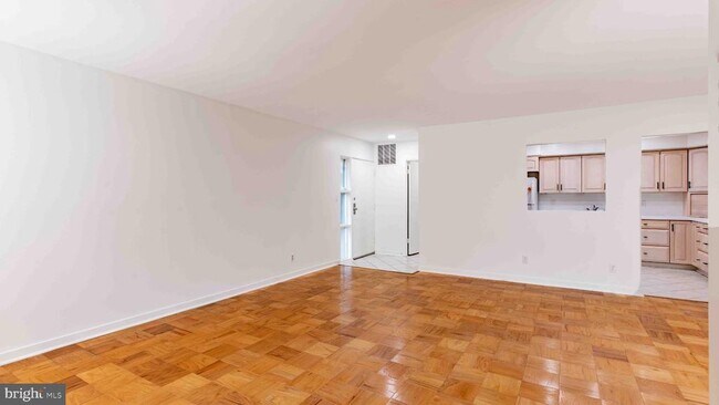 Building Photo - 29 Stonehenge Cir