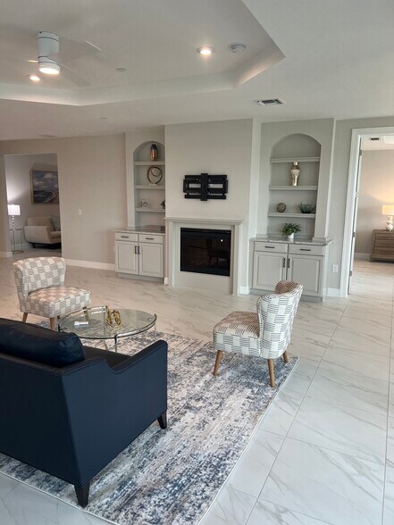 Building Photo - 15257 Zeno Way