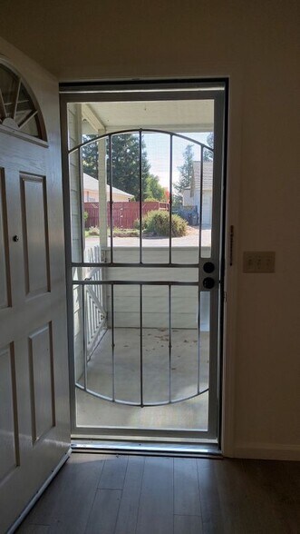 Building Photo - 7252 Parriza Ct