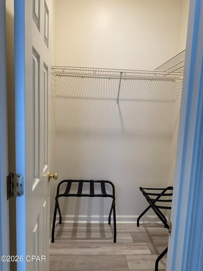 Building Photo - 7908 Sunset Ave