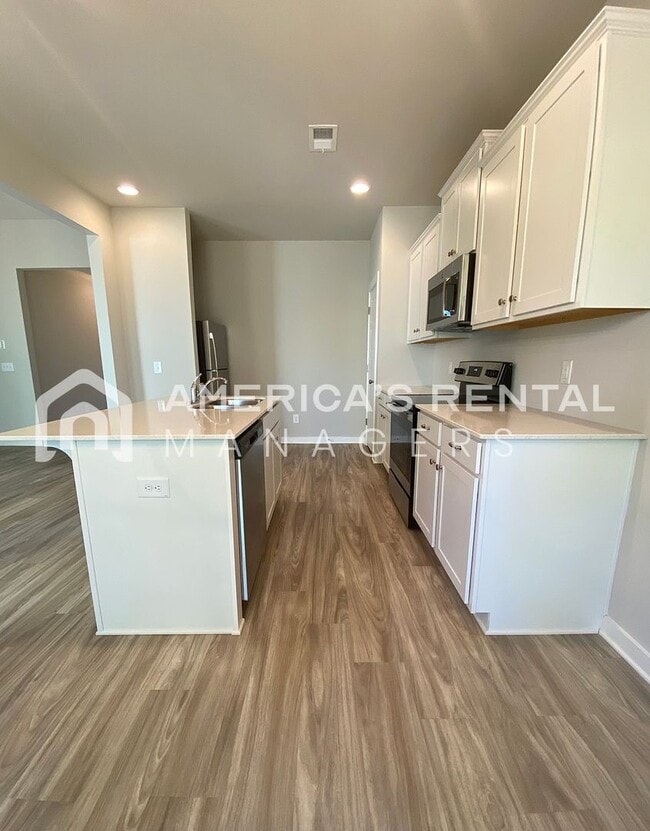 Building Photo - 581 Andrew Dr