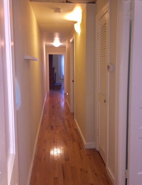 Building Photo - Shabbar-329 E St